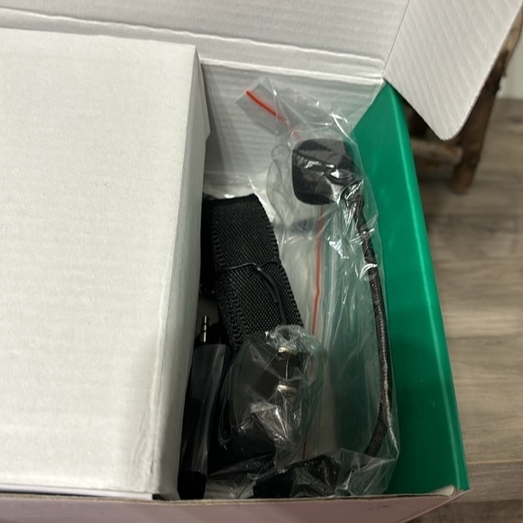 NIB SHIDU Mini Voice Amplifier Portable Rechargeable Bluetooth Speaker w/Headset - Picture 5 of 10